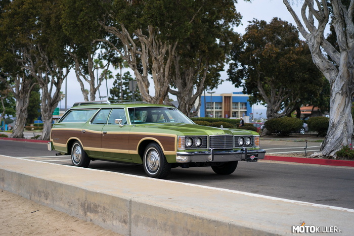 1974 Ford LTD Country Squire Wagon –  
