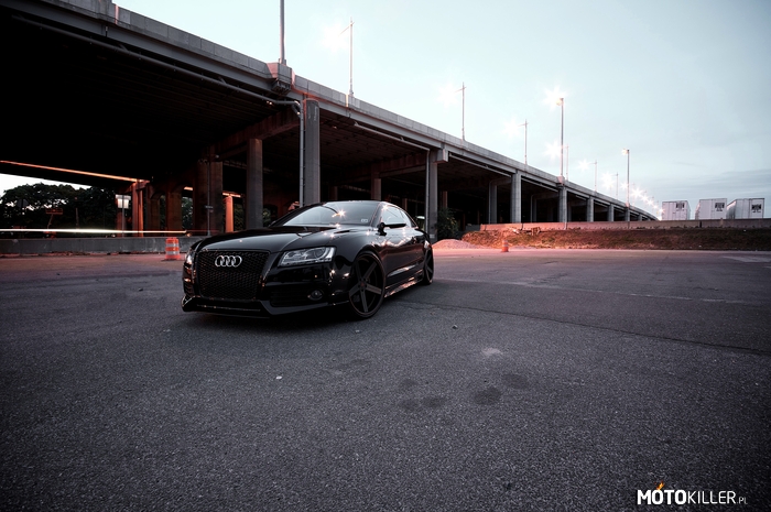 Audi RS5 –  