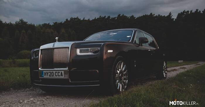 Rolls-Royce Phantom –  