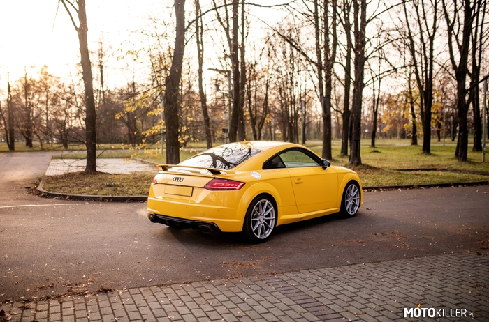 Audi TT RS –  