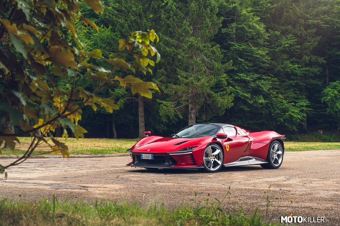 Ferrari Daytona SP3 –  