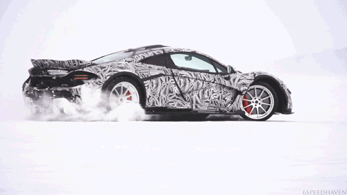 McLaren – na śniegu 