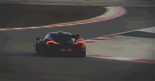 McLaren P1 – Nieprzyzwoicie piękny 