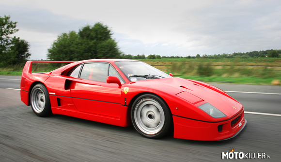 Włoskie samochody - Ferrari F40 – Żadki samochód z silnikem V8 o mocy 478 KM. Stworzony na potrzeby Grupy B. Osiągał ponad 200 mph. Powstało 1315 sztuk. Od 0-100 km/h wniecałe 4 sekundy. Powstał na 40-lecie Ferrari. Będzie moc to będzie więcej. 