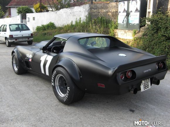 Klasyczny Amerykanski Muscle Car – Corvette C3 