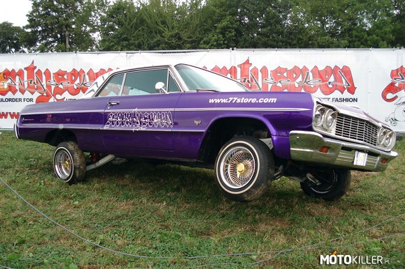 Chevy Impala Lowrider –  