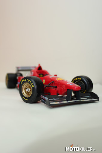F1  Ferrari F310 – Model w skali 1:20 