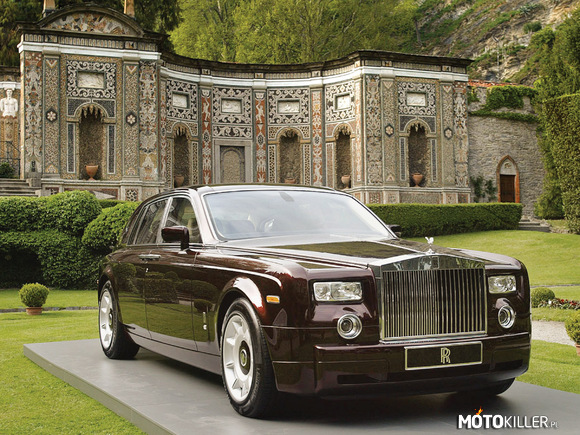 Rolls Royce Phantom –  