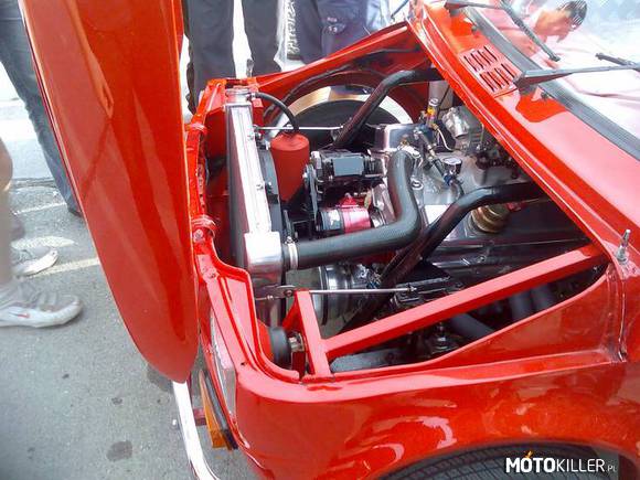 Mocy tu nie brakuje – Fiat 126p V8 500KM kto chciał by się przejechać ? 