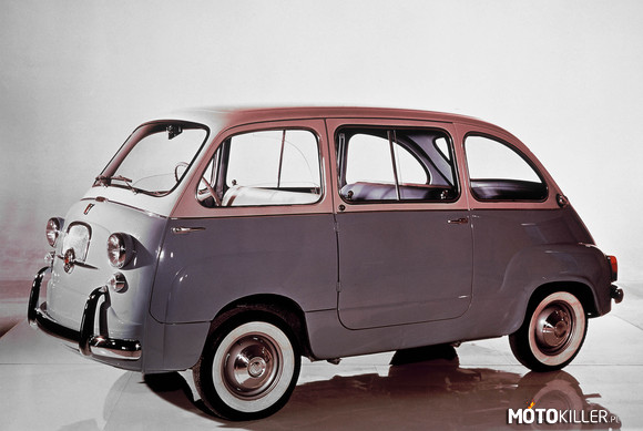 Fiat 600 Multipla – Pierwsze modele Multipli pojawiły się w latach 50. Była to konstrukcja bazująca na jednym z najmniejszych z produkowanych ówcześnie samochodów, Fiacie 600, a według planów konstruktorów używana miała być jako taksówka. Podobnie do Fiata 600 napędzana była umieszczonym z tyłu, czterocylindrowym silnikiem, który napędzał tylne koła. Silnik miał pojemność 633 cm³ i osiągał moc 22 KM, co pozwalało rozpędzić mu się do maksymalnej prędkości 95 km/h. Średnie zużycie paliwa oscylowało wokół 7 l/100 km. Wnętrze mieściło 6 osób, jednak przy komplecie pasażerów bagażnik pomniejszany był do minimum. W 1958 Fiat Multipla trafił do sprzedaży w Polsce i kosztował 80 tys. ówczesnych złotych. 