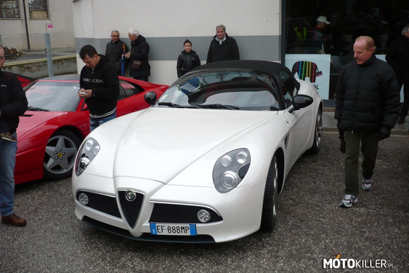 Alfa Romeo 8C spyder –  