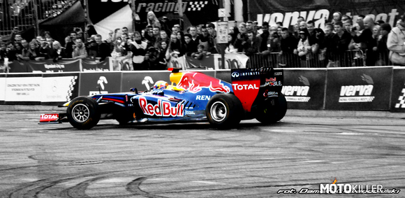 Red Bull Racing RB7 – RBR na Verva Street Racing 