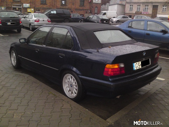 BMW E36 Top Cabriolet (TC BAUR) – Spotkany pod Lidlem ostatnio. Bardzo rzadko spotykane. 