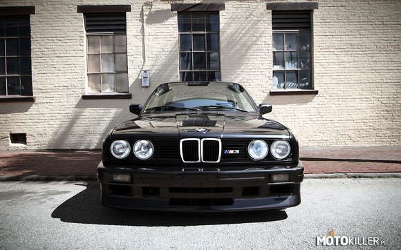 BMW 3 E30 –  