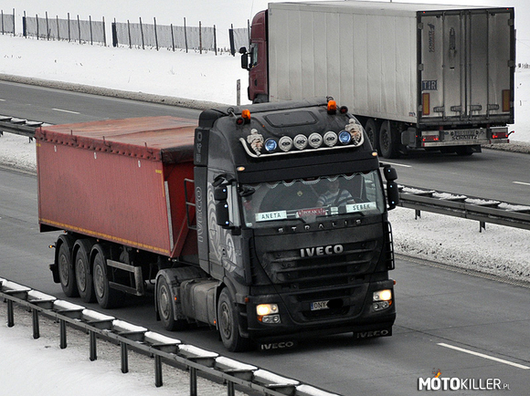 Iveco Stralis na autostradzie. – Mało tutaj ciężarówek, zdjęcie zrobione na autostradzie A4 przez Oloratuj 