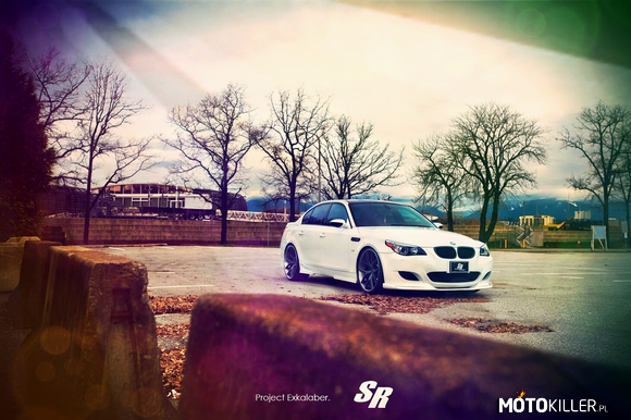 BMW E60 M5 –  