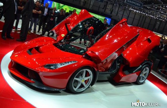 Ferrari LaFerrari – Pod maską znajduje się 6,3 litrowa V12 o mocy  963 KM i 970 Nm. Auto przyspiesza od 0 do 100 km/h w czasie poniżej 3 s, zaś czasy przyspieszeń do 200 i 300 km/h wynoszą odpowiednio 7 i 15 s, prędkość maksymalna wynosi 350 km/h.
Najwyższe modele w gamie Ferrari zawsze były ekskluzywne i LaFerrari nie będzie stanowiło wyjątku od tej reguły. Powstanie zaledwie 499 sztuk, każda w cenie 1,3 mln euro (ok. 6 mln zł). 