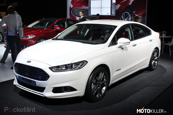 Ford mondeo 2013 –  
