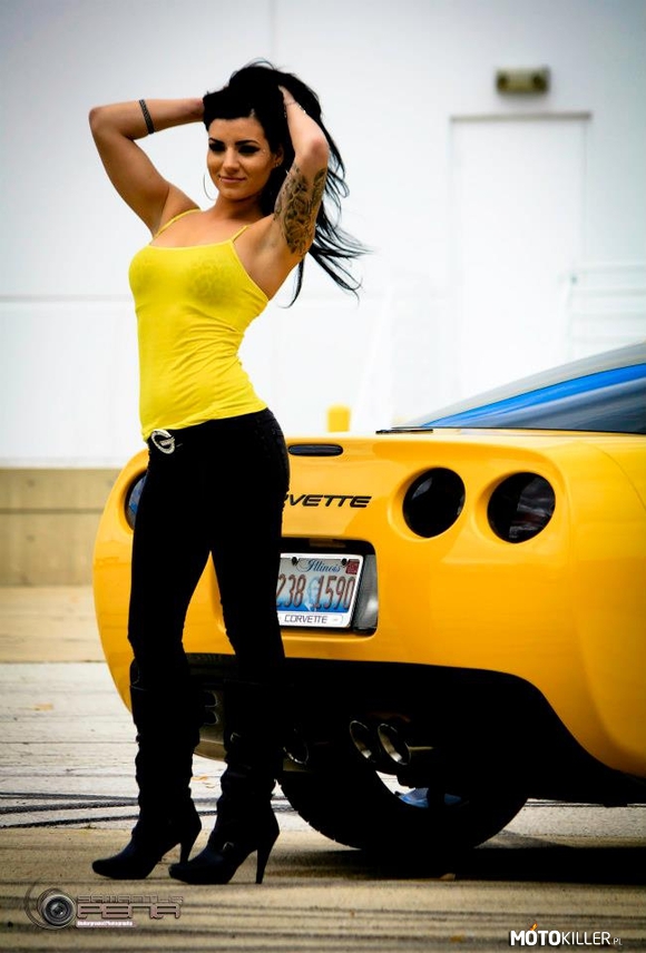 Dwie żółte piękności – Girl & Corvette 