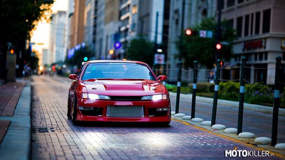 Nissan Silvia – Dostojnie się prezentuje w czerwieni 