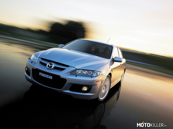 Mazda 6 MPS – Niby tylko mazda, ale robotę robi. 
Produkowana była w latach 2006-2007. Zamontowano w niej, turbosprężarkę, do 2.3 litrowego silnika. Osiąga on moc 260km, na rynek europejski, oraz 270-278 na rynek amerykański, a dlaczego taka różnica? otóz wynika ona, z norm emisji spalin. Jej max moment obrotowy, wynosi 380 Nm, przy 3000obr/min. Według producenta, jej maksymalna prędkość wynosi 240km/h, a przyśpieszenie od 0-100 około 6.6s , jednak opinie kierowców i dziennikarzy, może tę prędkość osiągnąć nieco poniżej 6s
Co najważniejsze, Mazda posiada napęd 4x4. Dołączana oś tylna poprzez aktywne sprzęgło cierne wielotarczowe. 
