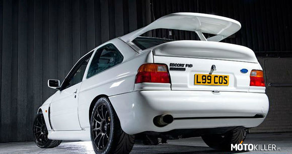 Ford Escort RS Cosworth – Nice ass 