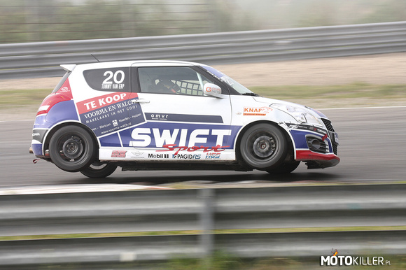 Suzuki Swift Sport IV – Na dwóch kołach, na torze Circuit Park Zandvoort. 