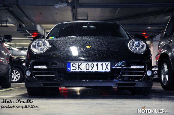 911 Turbo w czerni. –  