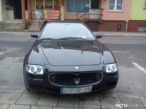 Maserati Quattroporte – Spotkane pod blokiem 