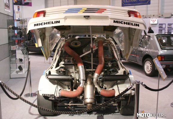 Peugeot 205 T16 – 205 T16, czyli samochód - legenda. B-grupowy potwór, który w latach 1985-86 deklasował swoich rywali. Pod maską (a właściwie pod tylną klapą) drzemało 450 koni, co czyniło z 910-kilogramowego Peugeota prawdziwego pogromcę Audi, Lancii i całej reszty stawki WRC. Aby otrzymać rajdową homologację, konieczne było wyprodukowanie 200 sztuk drogowej wersji T16. Powstała więc &quot;ugrzeczniona&quot;, 180-konna wersja. Wtajemniczeni twierdzą jednak, że zdjęcie ukazujące 200 sztuk &quot;cywilnych&quot; T16 było sfabrykowane. Jak jest naprawdę - tego nie wiemy. 
 Pewne jest, że Peugeot 205 T16 to zabawka dla naprawdę bogatych chłopców. Ceny tej wersji zaczynają się od 70 tysięcy euro. 