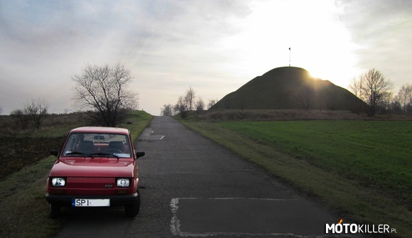 Fiat 126p SPI – Dzisiaj 40-lecie polskich maluszków. Na zdjęciu mój wehikuł. Poczekał na mnie kilka lat w zakurzonym garażu, po remoncie odwdzięcza się bezawaryjnością już 3 rok. Oby tak dalej sprawował się w &quot;klimatycznych przelotach&quot; Pzdr. dla fanów i do zobaczenia w trasie 