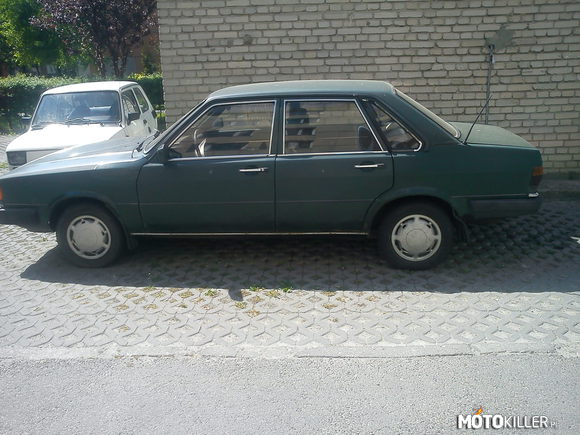 Audi 80 b2 napotkane na osiedlu – mi się tam podoba 