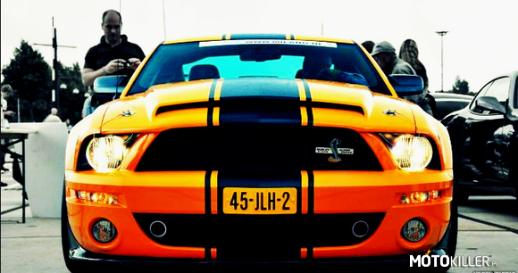 Orange – Ford Mustang Shelby 