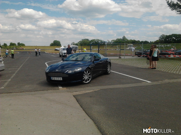 Poznańskie perełki: Aston Martin DB9 –  