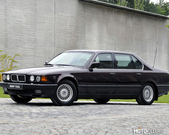 BMW – E32 750il 