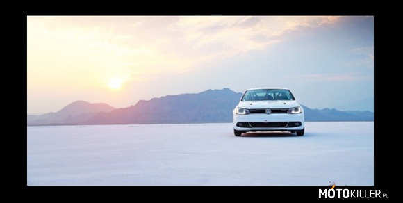 Hybrydowa Jetta – Kto by pomyślał, że najszybszą hybrydą na świecie jest VW Jetta? 298 km/h na równinach Bonneville, nieźle 