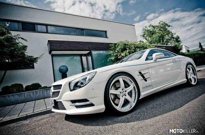 Mercedes Benz SL –  