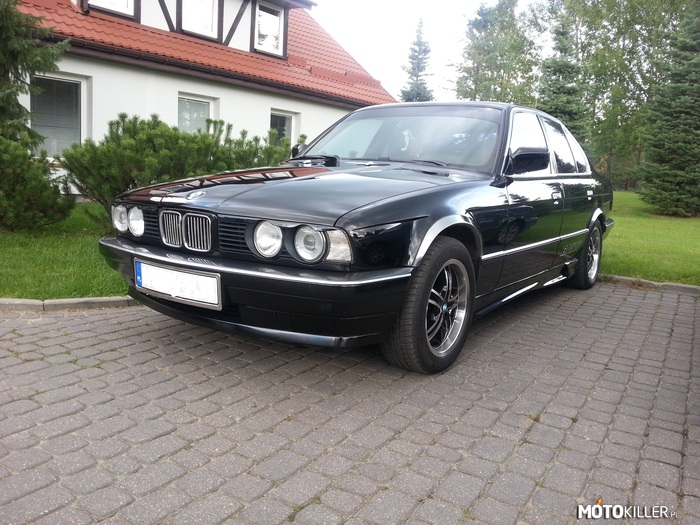 BMW e34 525 1990r 170KM – Bmw Kolegi   
Napiszcie co sądzicie??? 