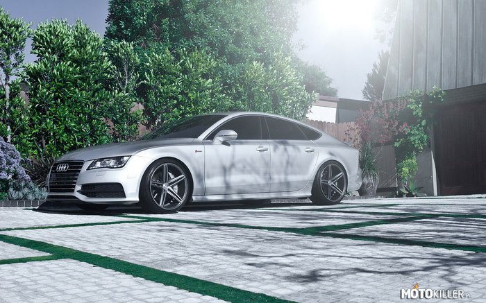 Audi A7 –  