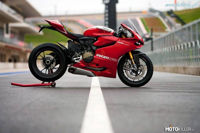 Bo czerwone zawsze szybsze. – Ducati Panigale 1199. 