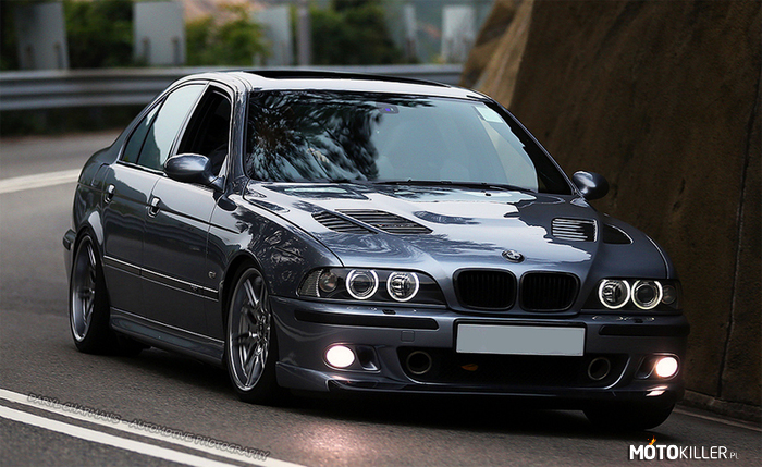BMW M5 E39 –  