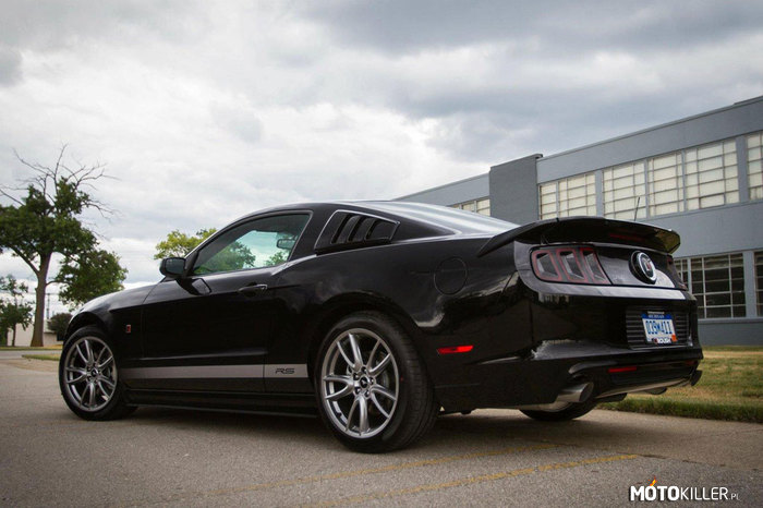 Ford Mustang RS V6 –  
