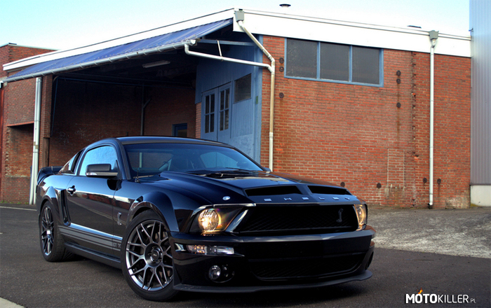 Ford Mustang Shelby GT700 KR –  