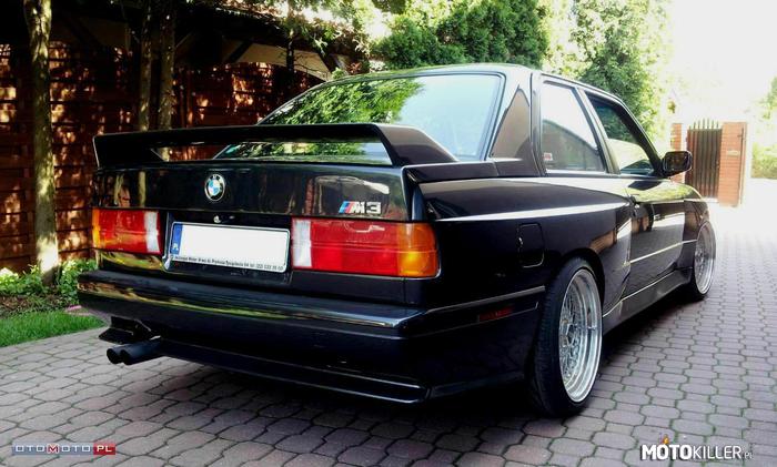 Oryginalne BMW M3 E30 –  