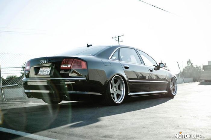Audi A8 –  