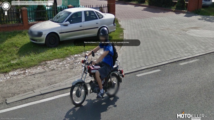 Z cyklu &quot;Znaleźliście swoje auto na Google Maps?&quot; – W tym przypadku motorower 