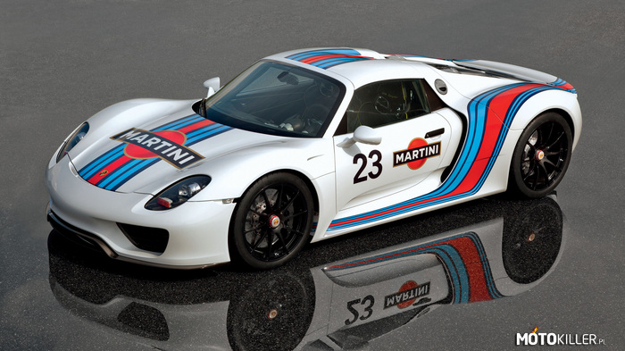 Porsche 918 Spyder Martini Racing – Martini i samochód pasują do siebie tylko jako reklama. 
