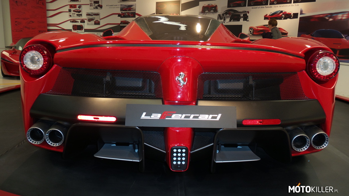 LaFerrari – Zdjęcie zrobiłem w Maranello, muzeum Ferrari. Mam ich dużo więcej, jak chcecie to wstawię. 