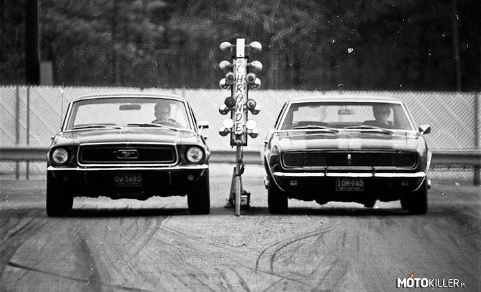 Ford Mustang 1968 vs Chevrolet Camaro z 28 – jak myślicie, który wygrał? 