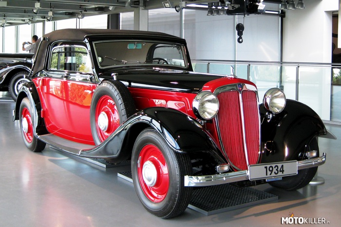 Samochody kiedyś - Audi Front UW 220 (1934) – Silnik - rzędowy, 6-cylindrowy 
Pojemność - 2,0 L
Moc - 35 KM
Prędkość maks. - 100 km/h
Ciekawostka: był to pierwszy europejski samochód, który łączył napęd przedni z 6-cylindrowym silnikiem. 